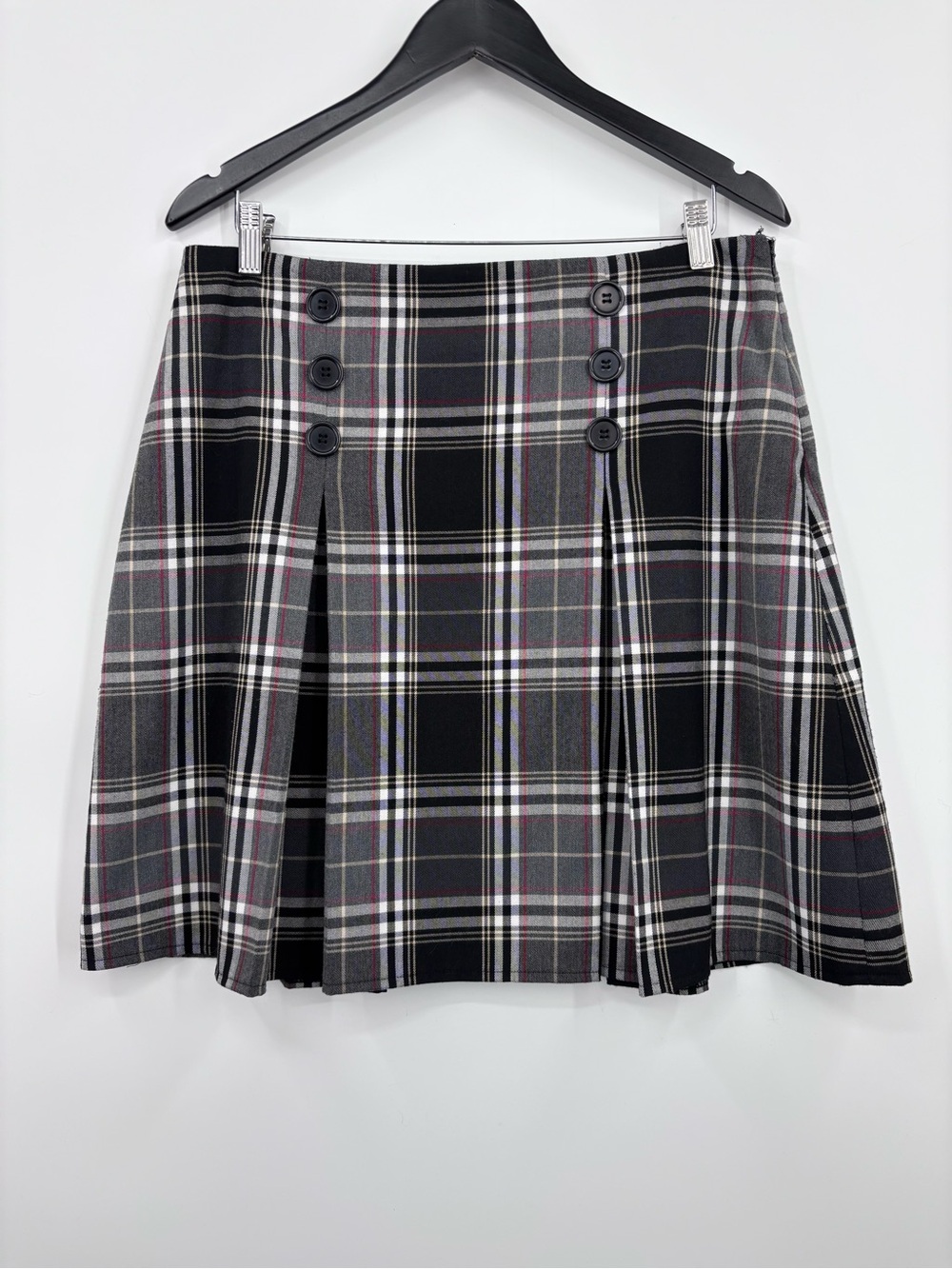 Point Zero Nicole Benisti Black and Gray Plaid Pleated A-Line Mini Skirt, 10 - Picture 9 of 14